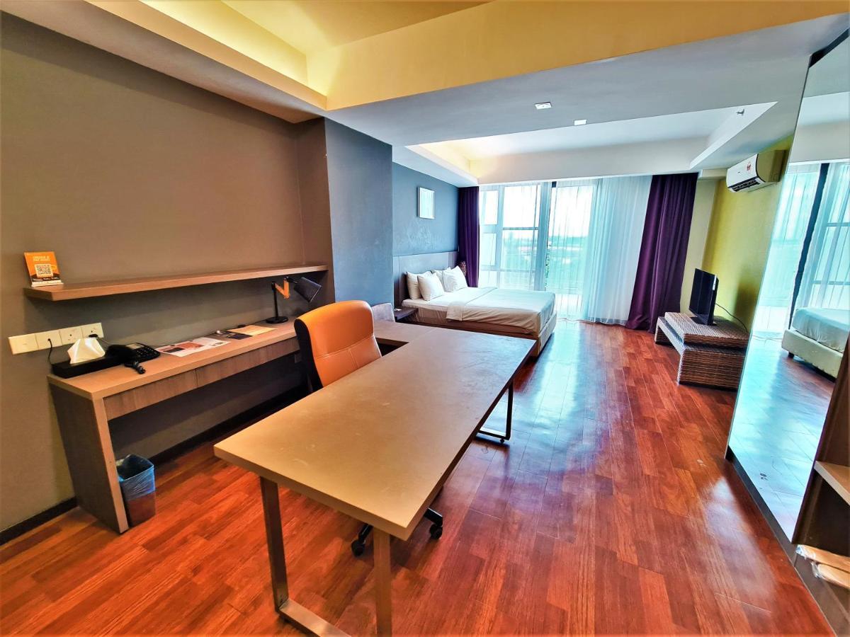 Nexus Business Suite Hotel Шах-Алам Экстерьер фото