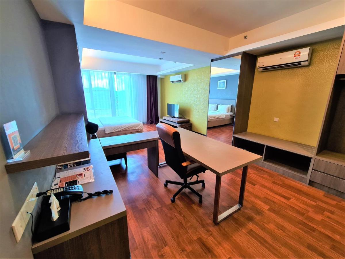 Nexus Business Suite Hotel Шах-Алам Экстерьер фото